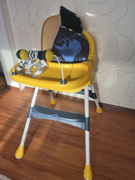 Детский стульчик для кормления