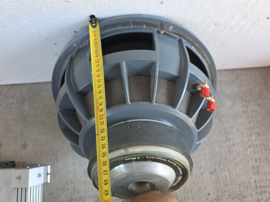 Difuzor de bass de 38cm