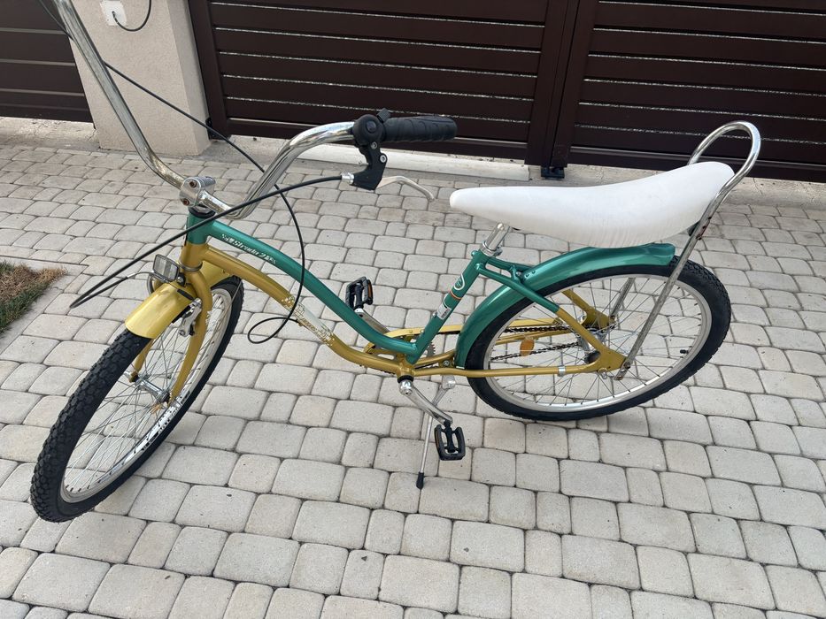 Bicicleta pegas foarte putin folosita