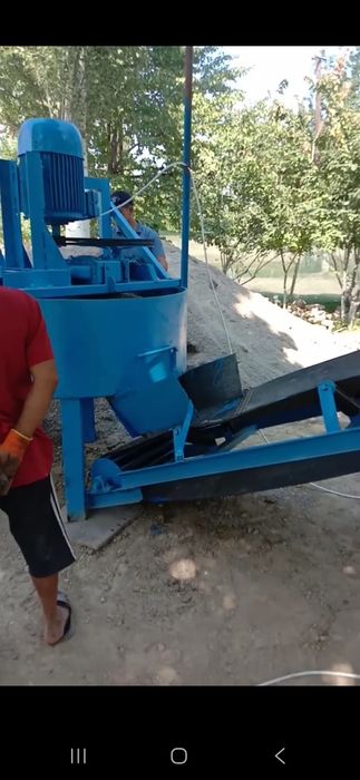 СРОЧНО!  Шлакаблок лентали   автомат станок сотилади!