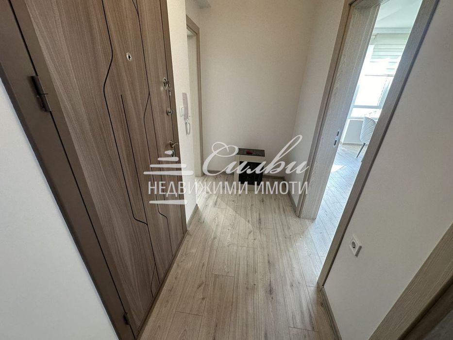 Продава се Тристаен апартамент в Шумен, Добруджански - 93 кв.м за 1525 €/кв.м - Снимка #11