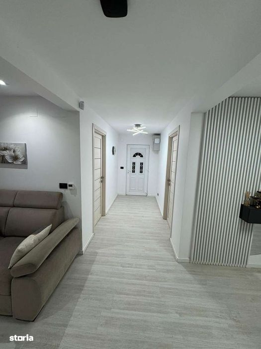Casa premium 214 mp, garaj , teren 1000mp Cernica la 8min de Pallady