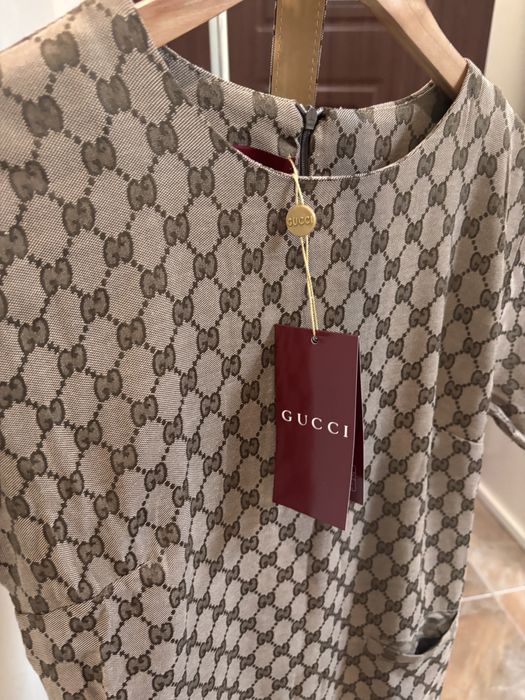 Дамска рокля GUCCI със камъчета