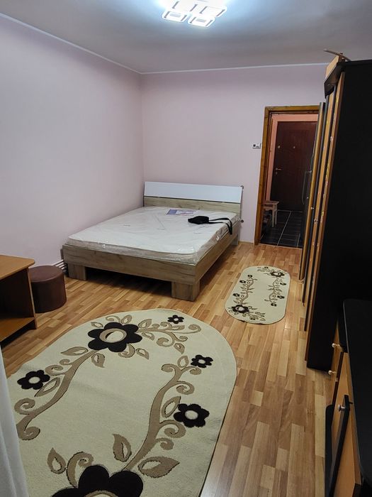 Închiriez garsoniera zona RENO — fotografia 3
