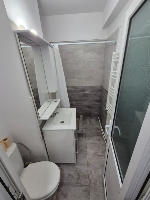 Garsonieră de închiriat bl G 120