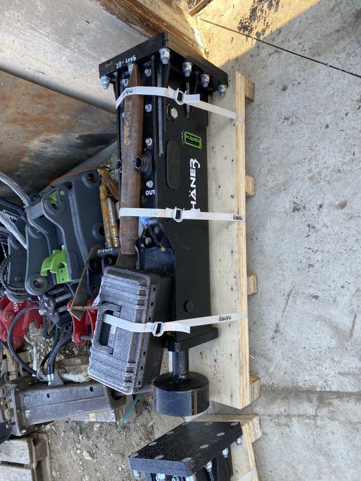 Хидравличен чук НОВ!!! Нов нос Haener 295 кг.