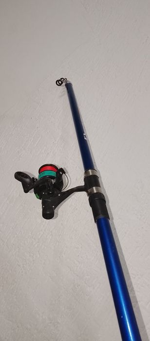 Қармақ сатылады!