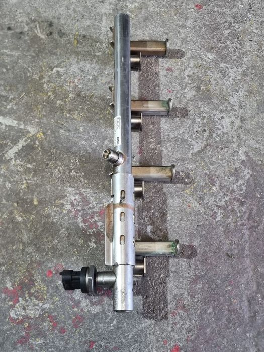 Rampa injectie 1.6 Ecoboost SCTi 134kw 182cp Ford mk3
