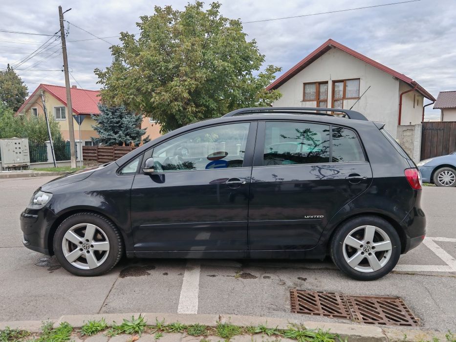 Vând Golf 5 Plus diesel