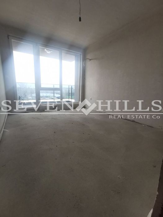 Продава се Двустаен апартамент в Пловдив, Гагарин - 75 кв.м за 1200 €/кв.м - Снимка #2