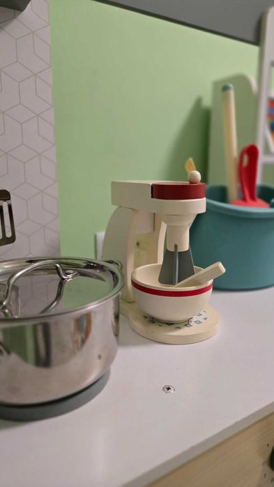 Детска дървена кухня и ресторант MONI 2 в 1 +аксесоари