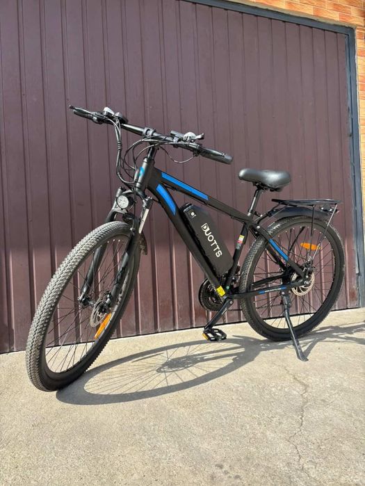 Bicicleta electrica foarte putin folosita