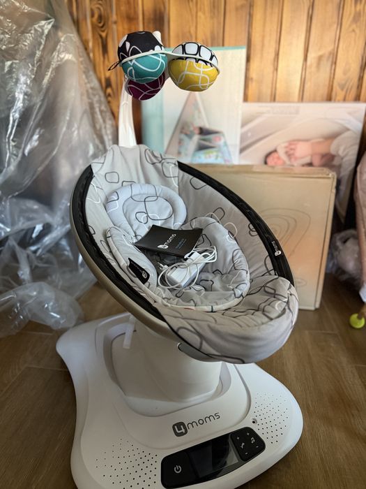 Бебешки шезлонг/люлка 4moms MamaRoo 4