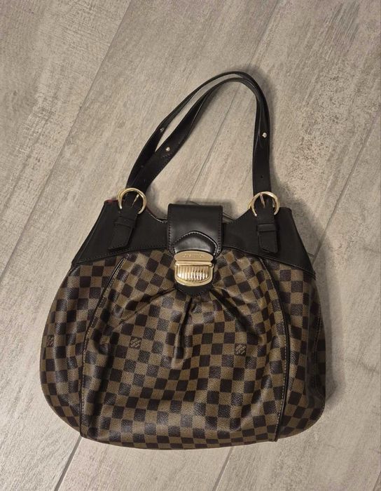 ПРОМОЦИЯ!!!Дамска чанта Louis Vuitton