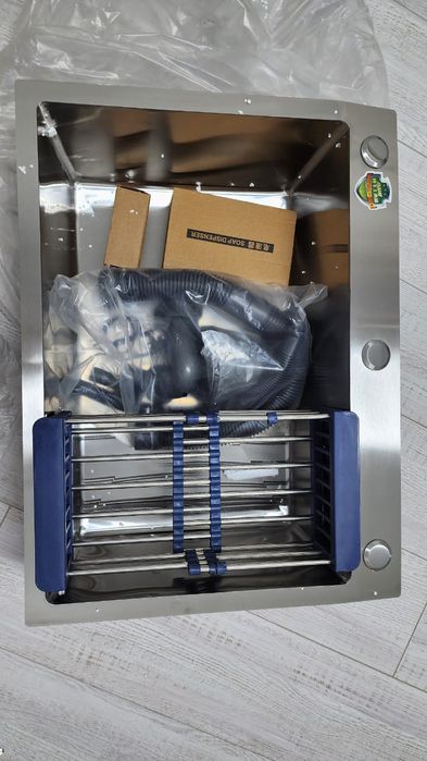 Продам мойку для кухни