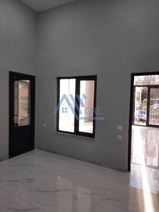 Яккасарай р-р ул.Шота Руставелли пересечение Кичик Халка йули 70 м²