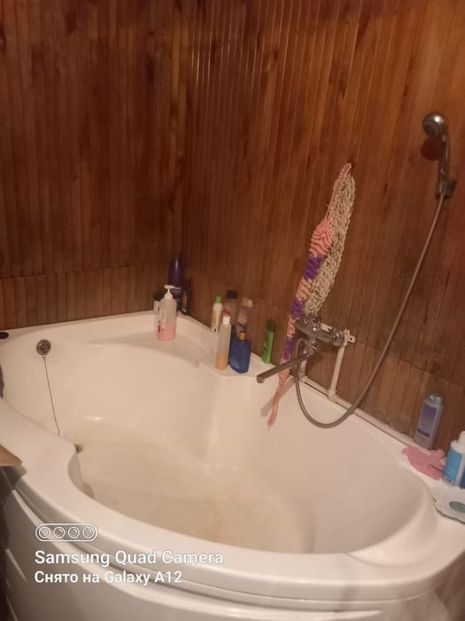 Продам благоустроенный бревенчятый дом