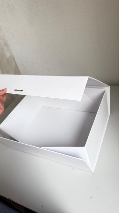 Коробка подарочная на магните