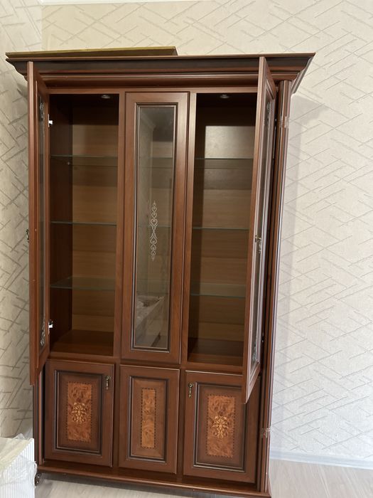 Сервант для посуды