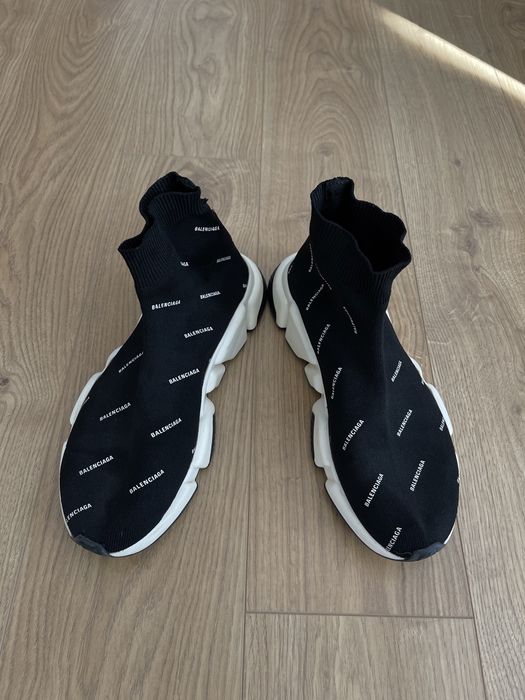 Balenciaga Speed M:40