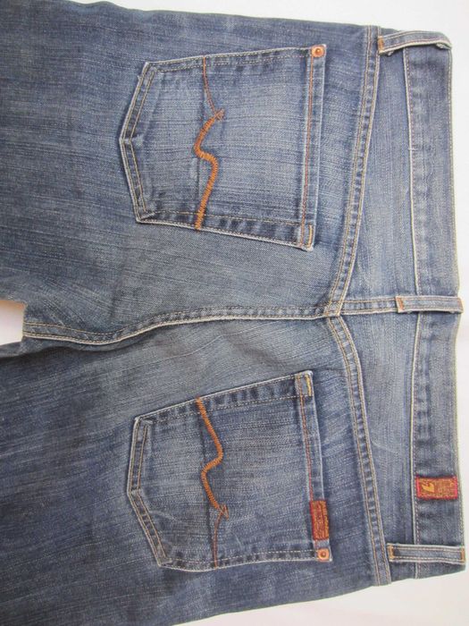 Blugi 7 For all Mankind, W33 L32, Talie=82cm, Lung=104cm, usor evazati