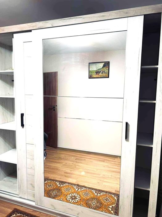 dressing stejar alb + stejar gri, 2 usi glisante, cu oglinda, 223 x 67 x 226.5 cm