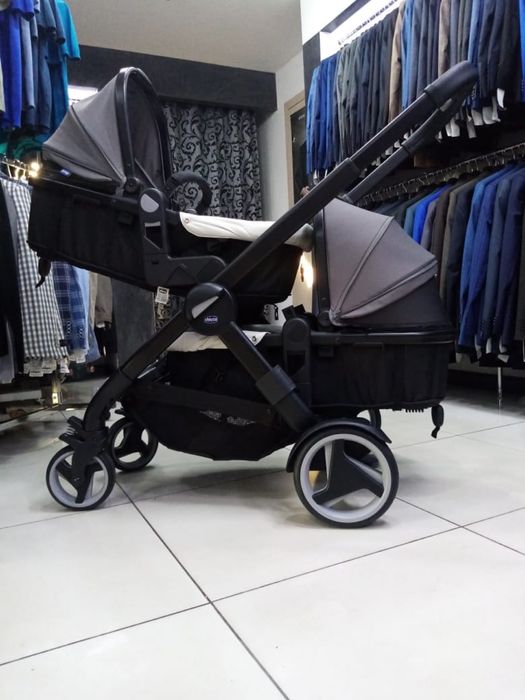 Новая коляска chicco