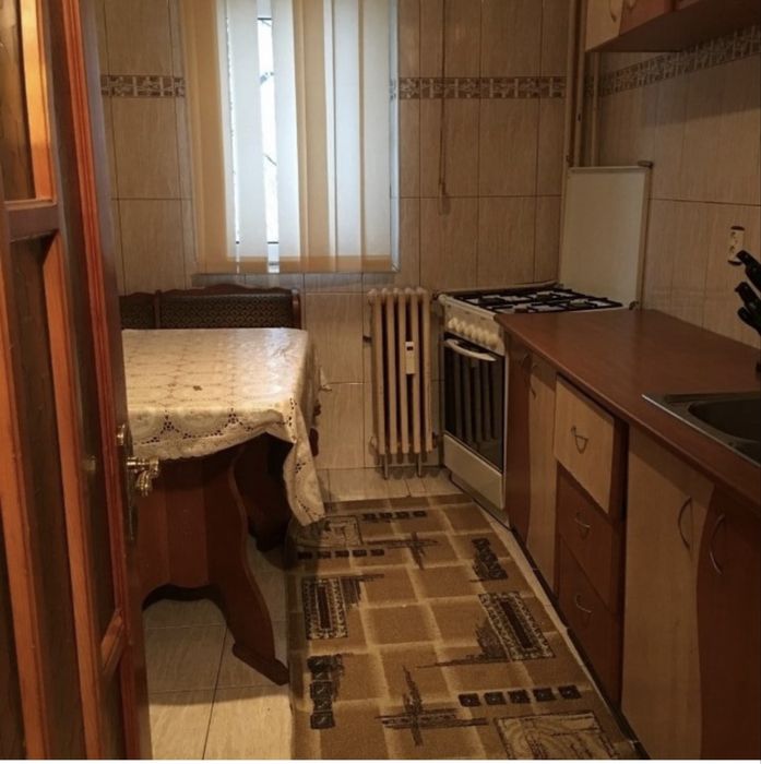 Apartament 2 camere semidecomandat