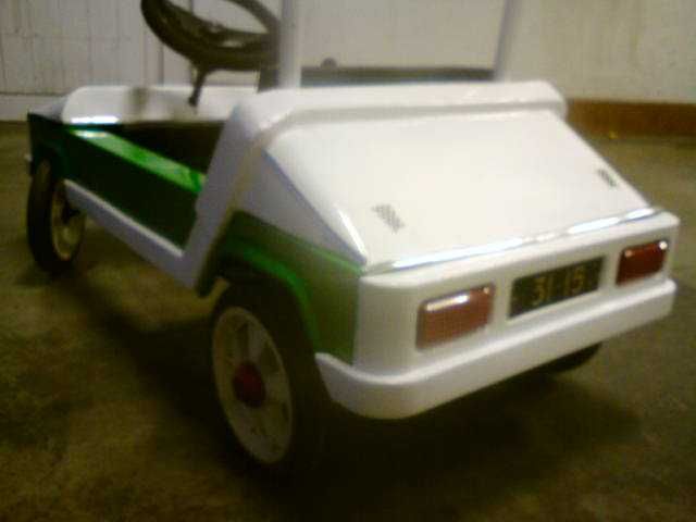 детска кола с педали не москвич стара ламаринена рядка