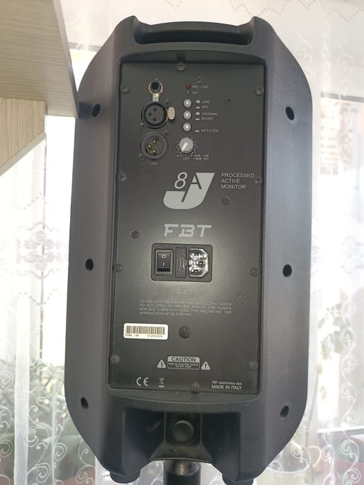 Vând monitor activ FBT J 8 A cu stativ și Procesor Dynacord Power Max 230 cu  Rack Fly Pro Audio cu toate cablurile , impecabile  .Tel 0753215604