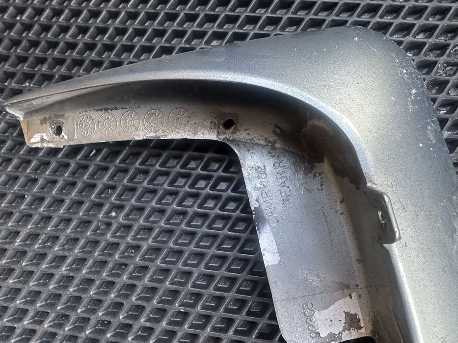 Продам брызговик на камри 30-35