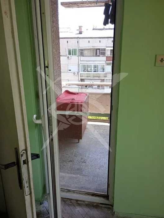 Продава се Четиристаен апартамент в Пловдив, Център - 100 кв.м за 1760 €/кв.м - Снимка #2