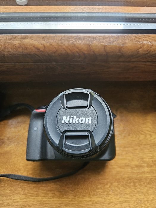 Aparat foto Nikon,plus trepied