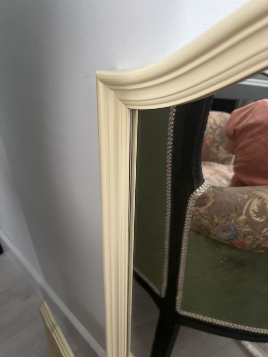 Зеркало с вешалкой