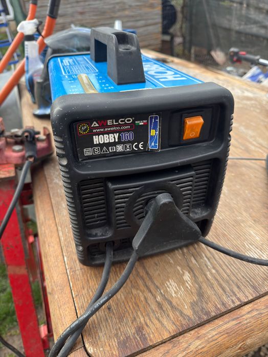 Aparat de sudură și masca automata