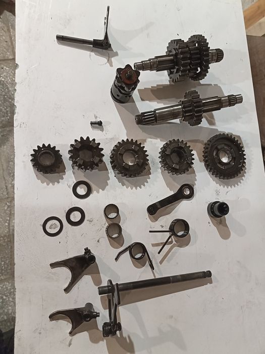 Bmw f650 БМВ ф650  на части