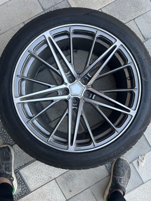 Диски R20 с шинами 265/45
