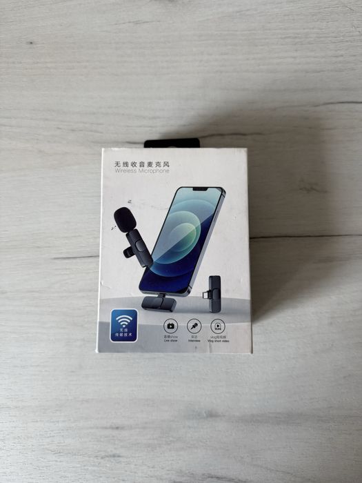 Беспроводной микрофон петличка