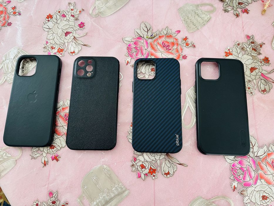 Чехлы на айфон 12 про