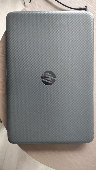 Продавам лаптоп HP i5