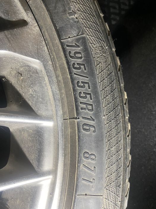 Продам 3 колеса диски с резиной