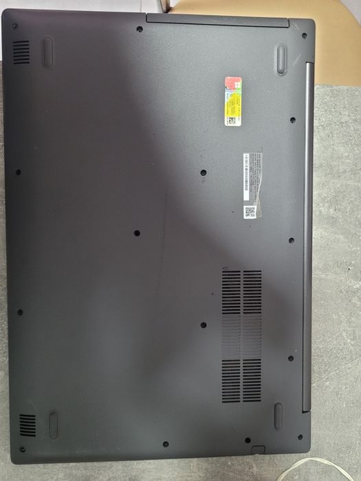 Lenovo V320 de 17 inchi i5-7200u