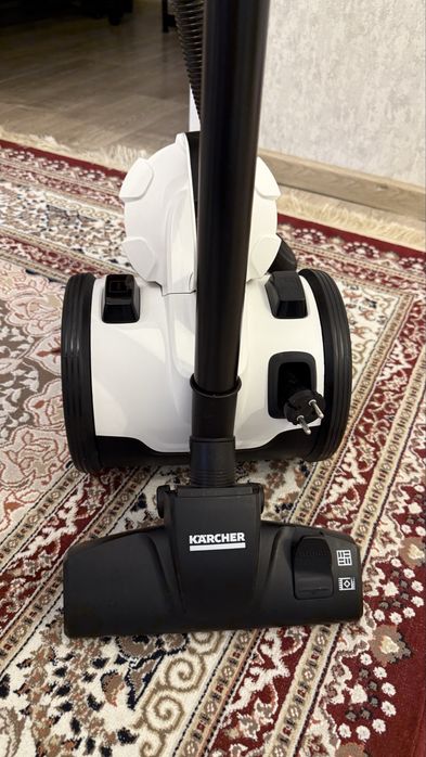Пылесос Karcher VC 3 plus
