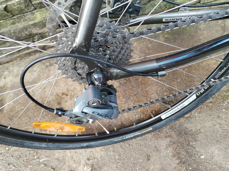 Cursiera Gravel roti 28 Frâne disc cadru aluminiu