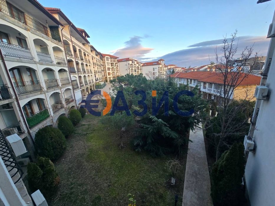 Продава се Двустаен апартамент в Свети Влас - 65 кв.м за 683 €/кв.м - Снимка #1