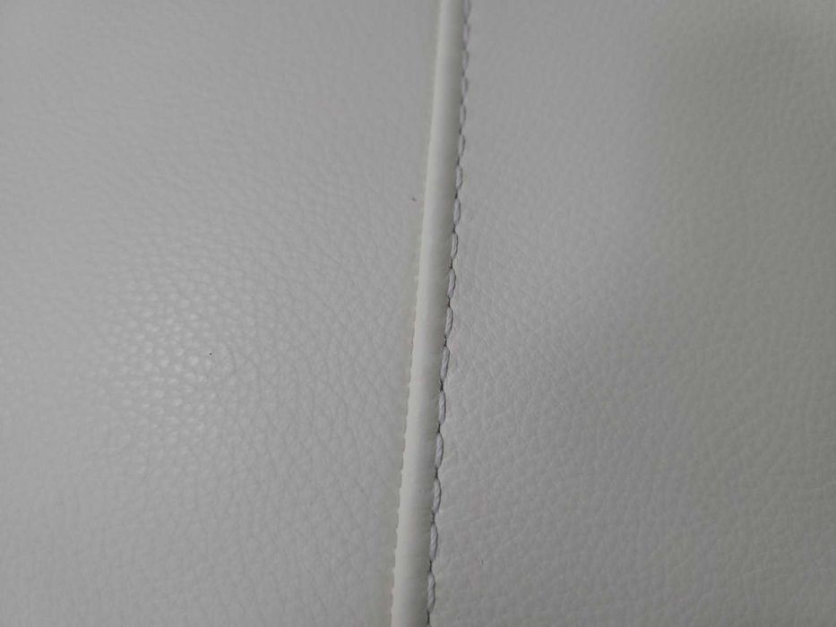 Светло кремав кожен комплект дивани тройка,двойка и фотьойл