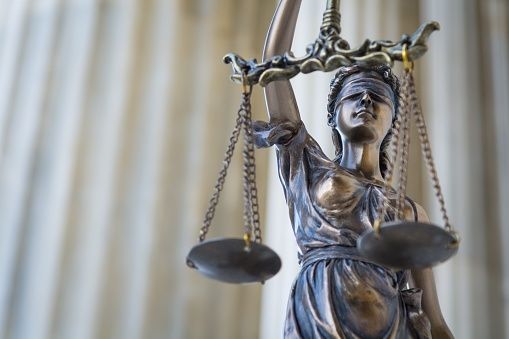 Услуги и помощь юриста