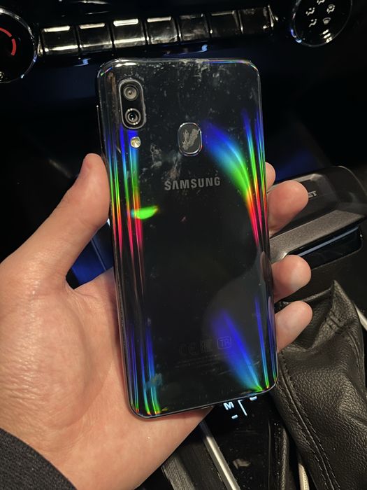 Samsung a40 (64гб)
