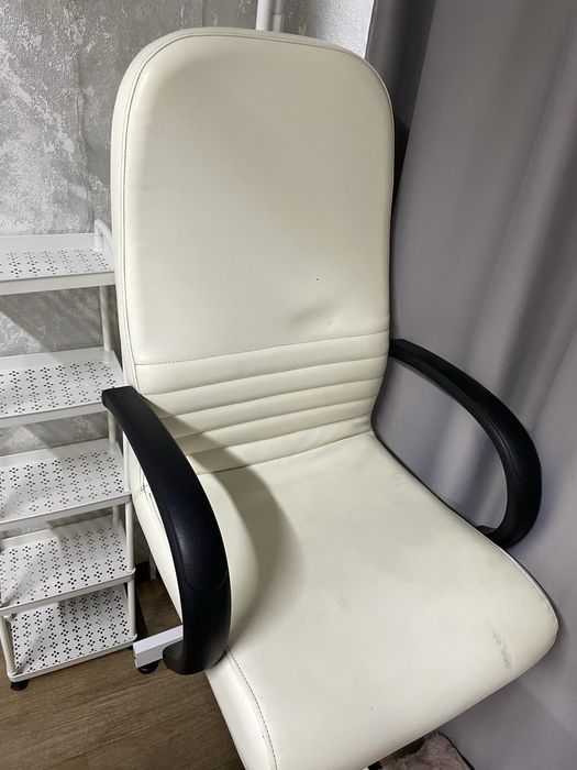 Продам педикюрное кресло