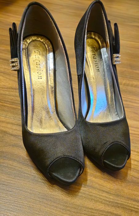 Официални обувки 38 номер